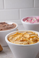 helado / recipientes con helado