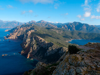Fototapeta na wymiar Corse - France - Mer - Montagne - Capo Rosso