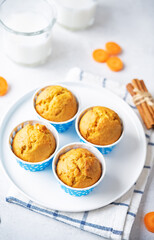 Carrot muffins with drink