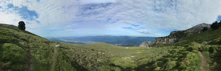 Fototapeta na wymiar Panorama Pena Montanesa