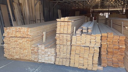 Sawn timber in the store.