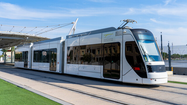 yellow line tram at education city.