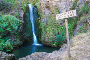 Cascada de la foz Babia y luna