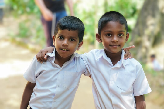 Sri Lankan schoolchildren are happy with their friends. - Powered by Adobe