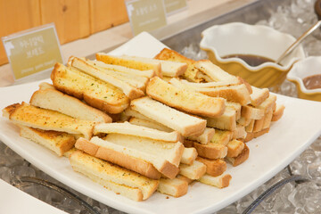 toast in the bowl
