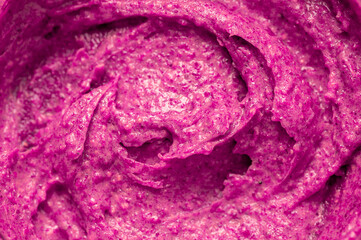 Obraz premium Berry yoghurt ice cream. Smoothies from fresh fruits and berries. Ice cream texture. Delicious sweet dessert close-up as a background.