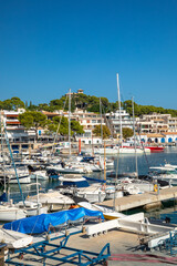 Blick auf den Hafen von Cala Rajada, Mallorca, Spanien