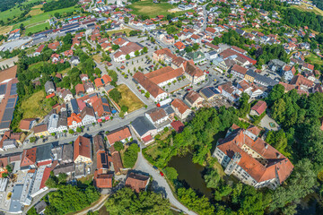 Ausblick auf Arnstorf in Niederbayern rund um das Obere Schloss