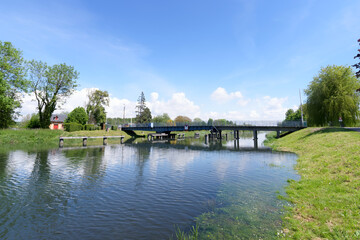 Obraz premium The maritime canal from Abbeville to Saint-Valery in the bay of the Somme 