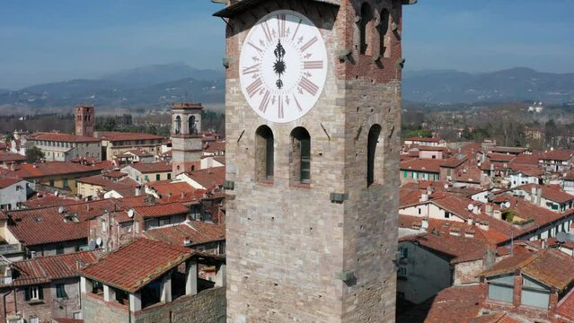 Lucca torre delle ore