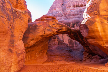 sand dunes arch in moab utah