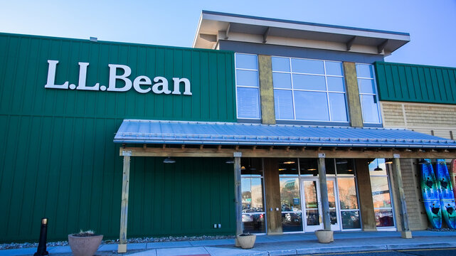 DANBURY, CT, USA -DECEMBER 21, 2023: L.L.Bean store front entrance with blue sky