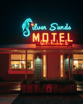 Silver Sands Motel Neon Sign At Night, Greenport, New York