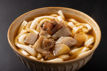 牛すじうどん