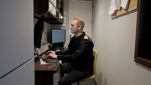 Nautical Command Center, Captain's Compact Office Quarters