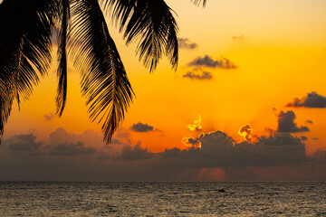 Beautiful Sunset Maldives - Wunderschöner Sonnenuntergang Malediven
