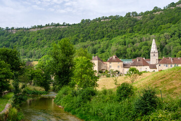Fototapeta na wymiar Village de Baume-les-Messieurs (Jura, France)