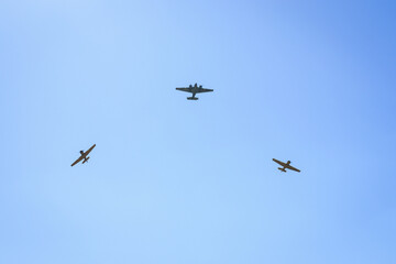 Aviões realizam show aéreo no Aeroporto Regional Professor Juvenal Loureiro Cardoso, na cidade de Pato Branco, no Paraná, no Sul do Brasil.