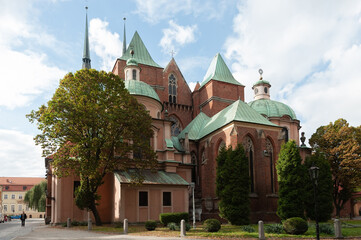 Fototapeta na wymiar Wroclaw Cathedral (Cathedral of St. John the Baptist), gothic style 13th century church on Ostrow Tumski Island, Wroclaw, Poland