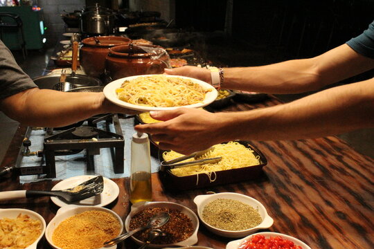 macarrao 
por&ccedil;&atilde;o
rodizio
por&ccedil;&otilde;es