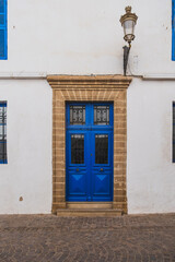 モロッコのエッサウィラで見つけたおしゃれな青い扉