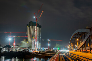 Hamburg, Deutschland, 25. Dezember 2023 - Baustelle Elbtower der Signa Holding in der Hafencity...