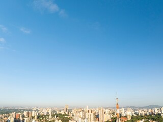 Foto aérea da região de pinheiros em São Paulo