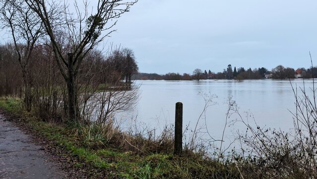 Zoltan Hochwasser Weser Porta Westfalica 