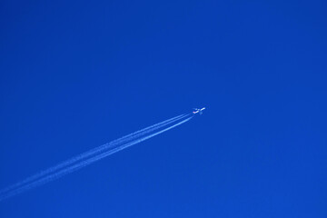 airplane in flight