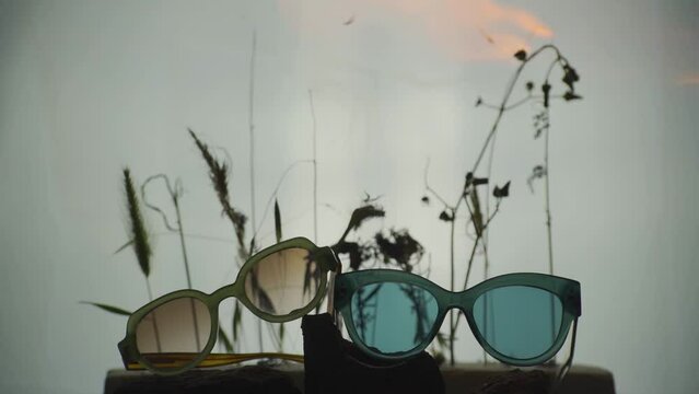 gafas y fuego