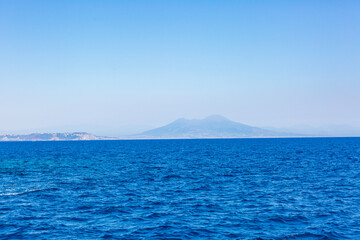 Giro in barca a Procida in Provincia di Napoli. Un mare bellissimo 
