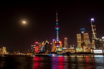 Obraz premium Skyline at night, Shanghai, China, Asia 11