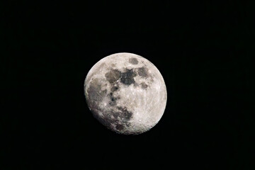 美しい上弦の月。

日本国茨城県水戸市、涸沼にて。
2023年12月24日撮影。


A beautiful waxing moon.

At Hinuma swamp, Mito, Ibaraki, Japan,
photo by December 24, 2023.
