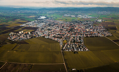 Luftbild mit der Drohne über Heddesheim, Baden-Württemberg