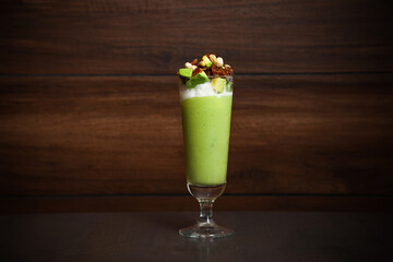 avocado dates milk sheik with ice cream 