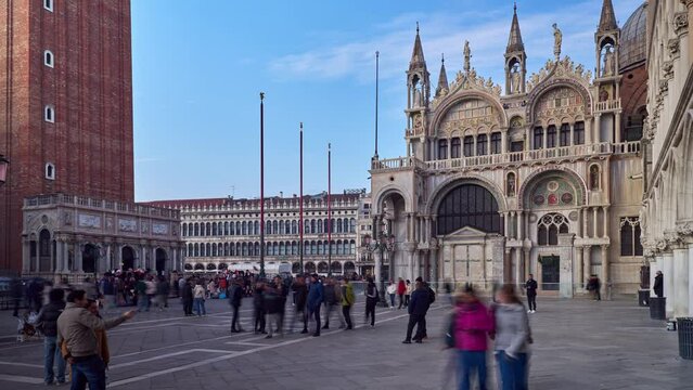 Timelapse video of Piazzetta San Marco in Venice, Italy