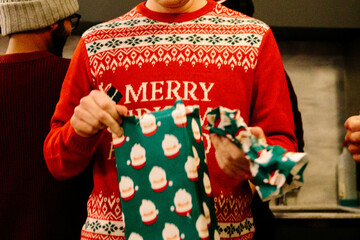 Merry christmas jumper, opening presents