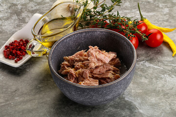 Canned tuna fillet for salad
