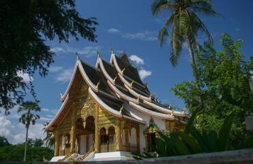 Fototapeta premium Haw Pha Bang golden buddhist temple
