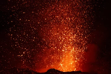 Fotobehang Eruptive vent with lava emis at the top of the Etna volcano © Wead