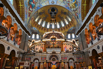 Fototapeta na wymiar Beautiful interior of St. Nicholas Naval Cathedral in Kronstadt