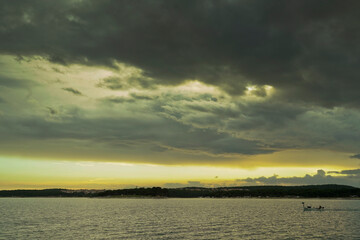 Tramonto con nuvole e luce drammatica,Medolino. Istria. Croazia