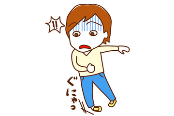 （全身斜め）右足をぐにゃッとくじいて青ざめる瞬間の白人男性