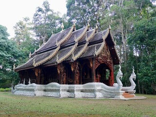 Obraz premium Wat Luang Khun Win Buddha temple in the forest on the mountain is located in Mae Win, Mae Wang District, Chiang Mai, Thailand