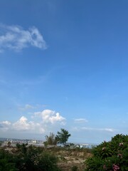 Obraz premium view of the sea and clouds