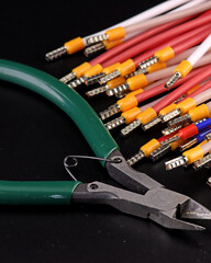 Electrical installation tools for work on the assembly of electrical panels.