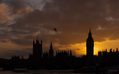 Silhouette of house of Parliament 