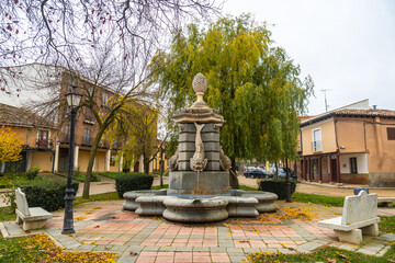 Fototapeta premium Water fountain in the town of Villalon de Campos, Valladolid. Spain