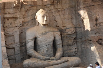 buddha statue