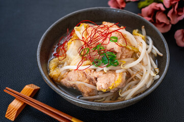 鶏だんご鍋